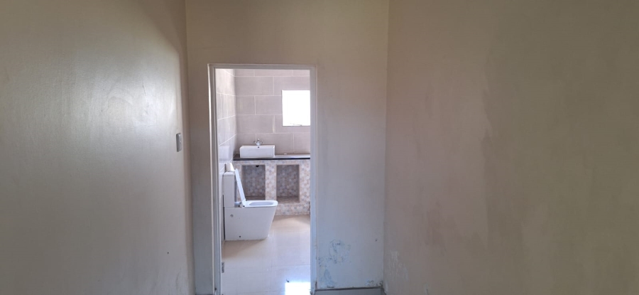 Commercial Property for Sale in Cove Ridge East Eastern Cape